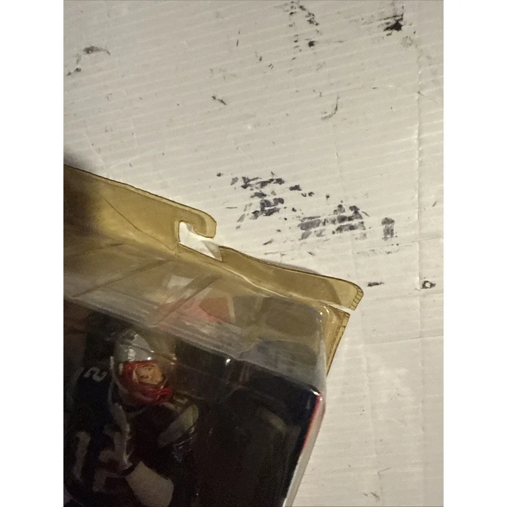 New 2005 McFarlane NFL Action Figure Series 11 New England Patriots Tom Brady